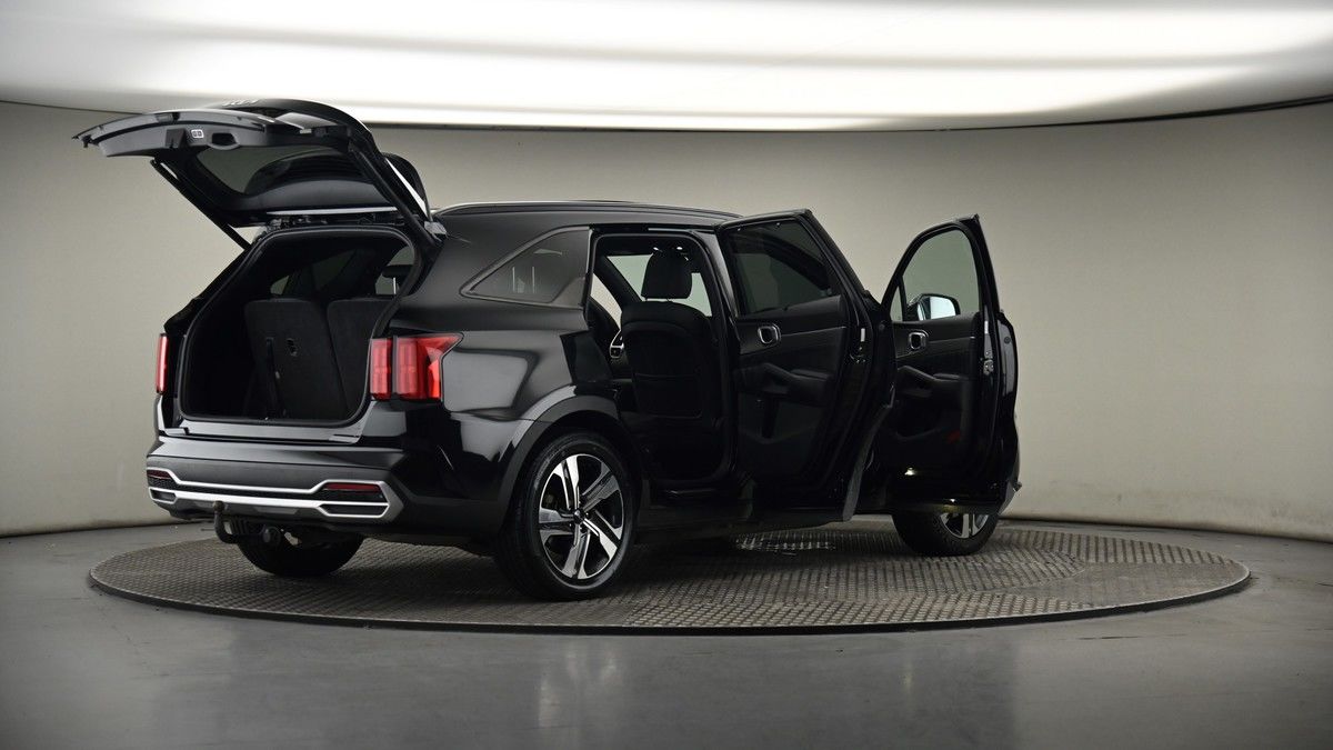 More views of Kia Sorento