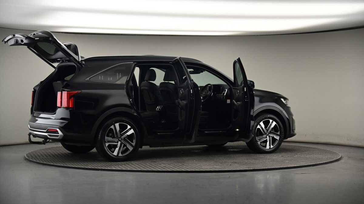 More views of Kia Sorento