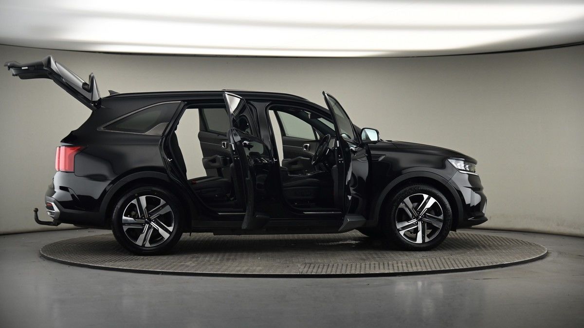 More views of Kia Sorento