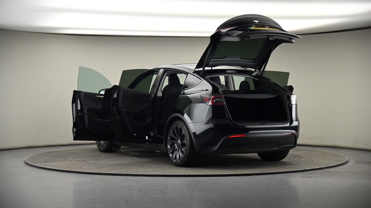 Tesla Model Y Image 8