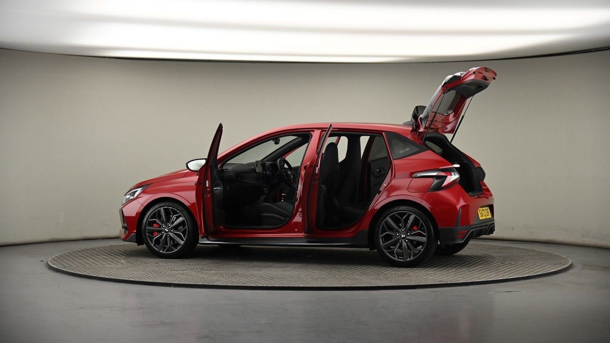More views of Hyundai i20