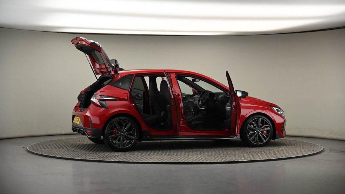 More views of Hyundai i20