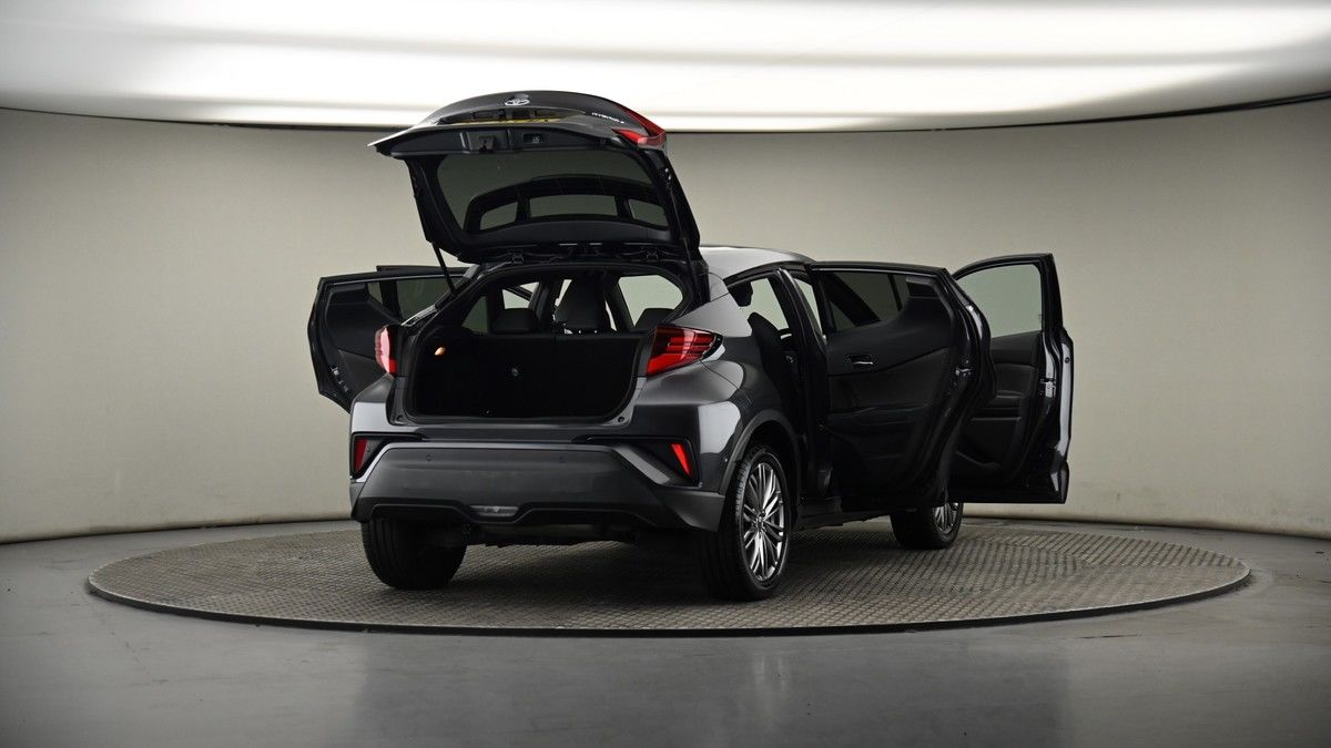 More views of Toyota C-HR