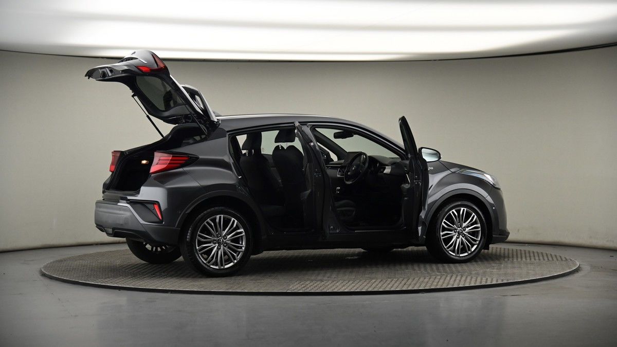 More views of Toyota C-HR