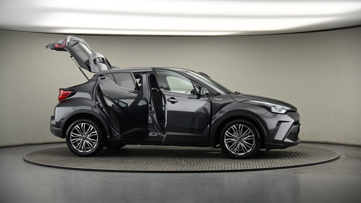 More views of Toyota C-HR