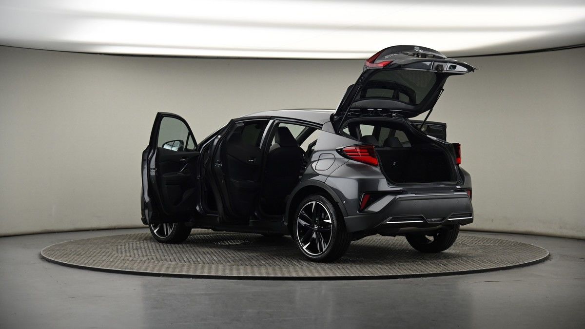 More views of Toyota C-HR