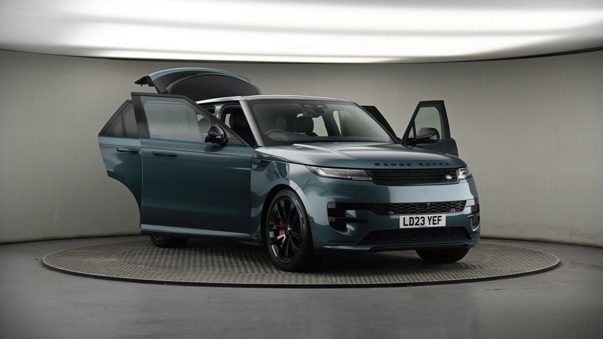 More views of Land Rover Range Rover Sport