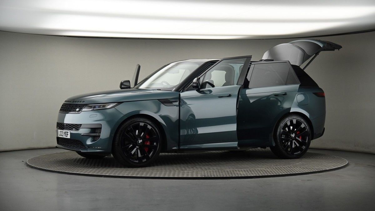 More views of Land Rover Range Rover Sport