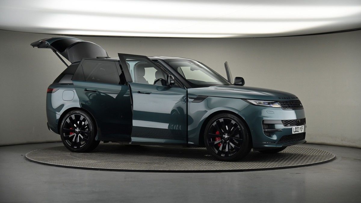More views of Land Rover Range Rover Sport