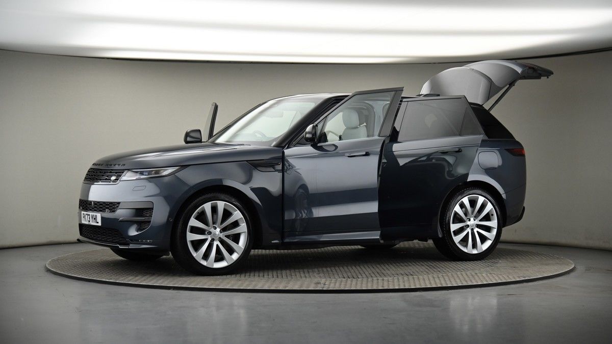 More views of Land Rover Range Rover Sport