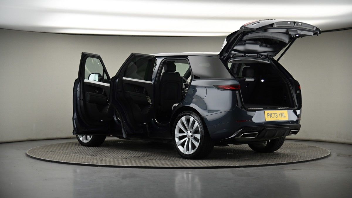 More views of Land Rover Range Rover Sport