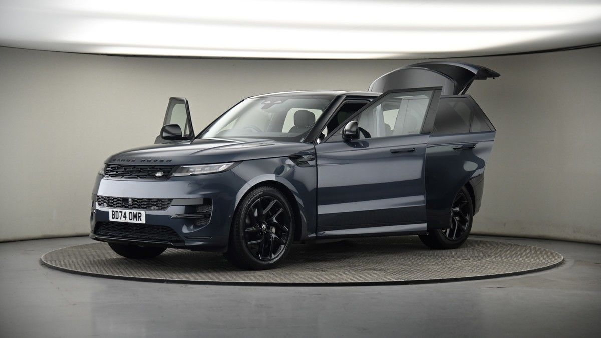 More views of Land Rover Range Rover Sport