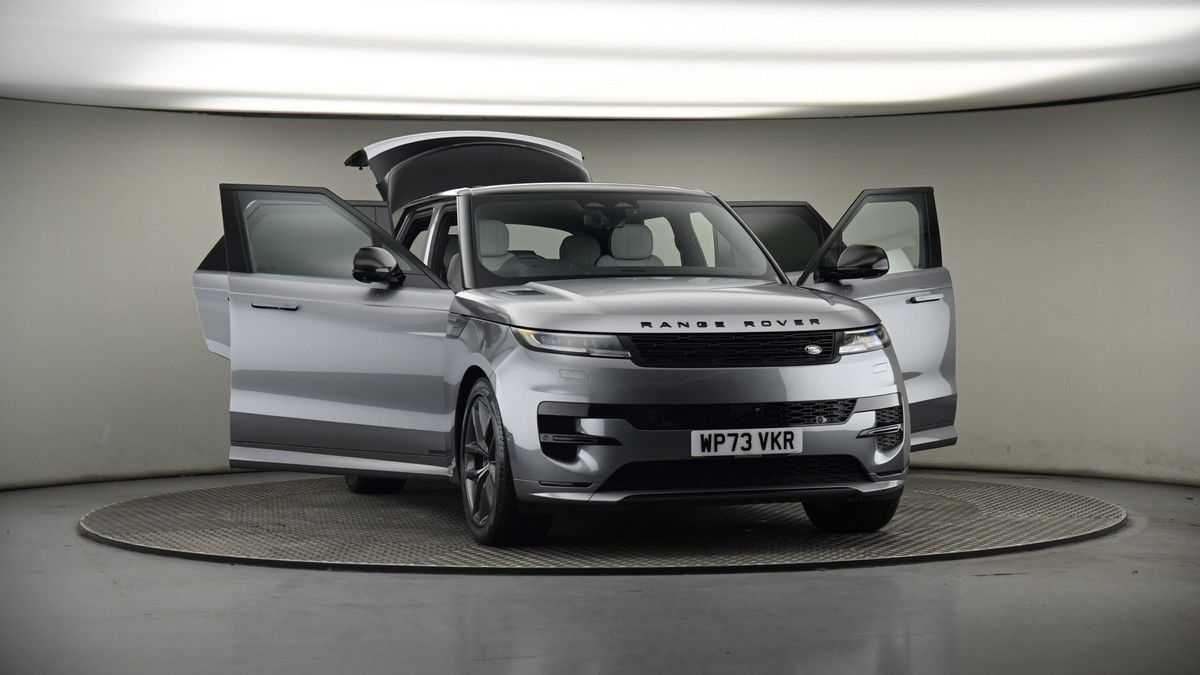 More views of Land Rover Range Rover Sport