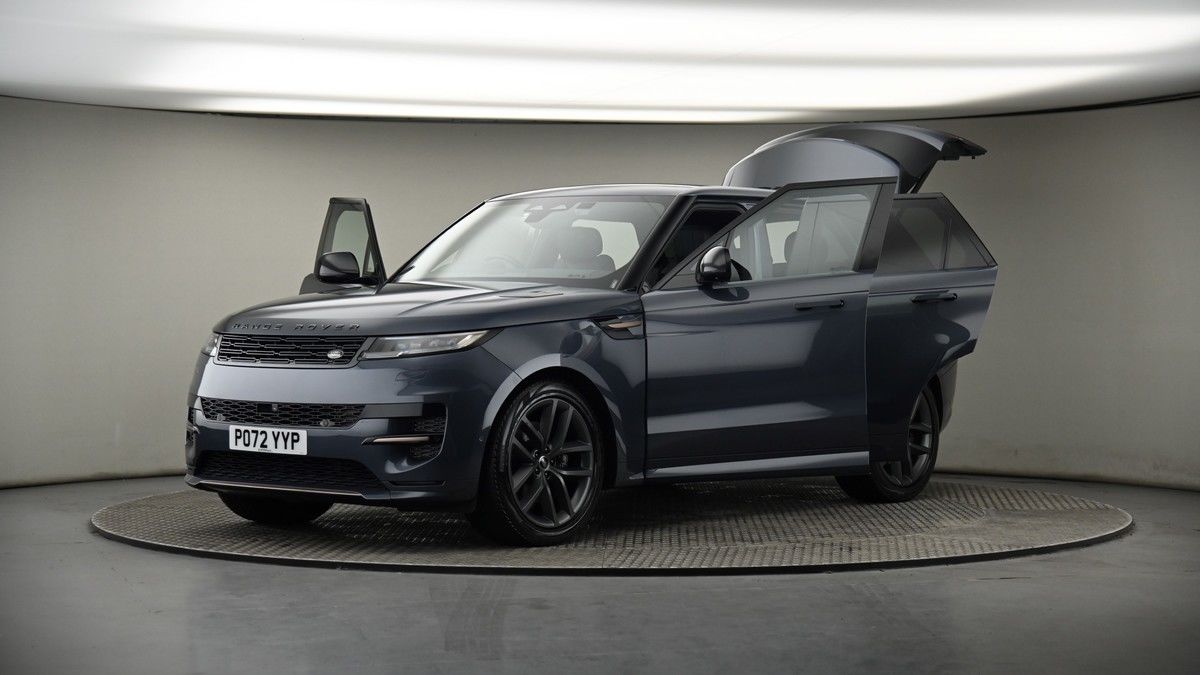 More views of Land Rover Range Rover Sport