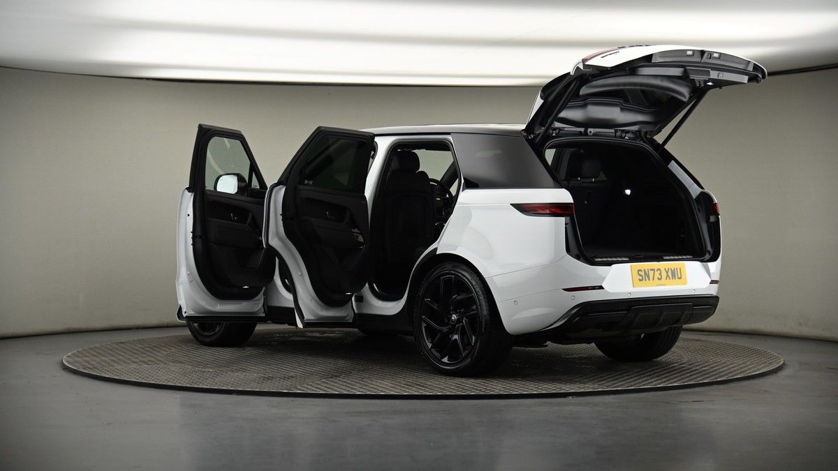 More views of Land Rover Range Rover Sport
