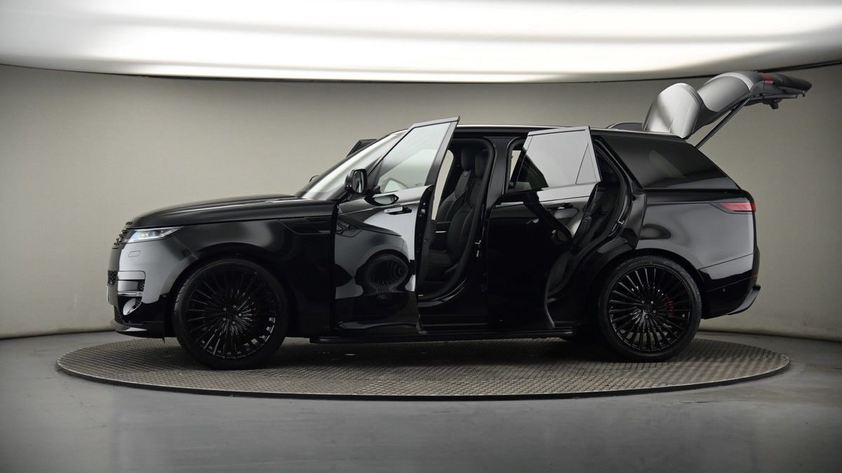 More views of Land Rover Range Rover Sport