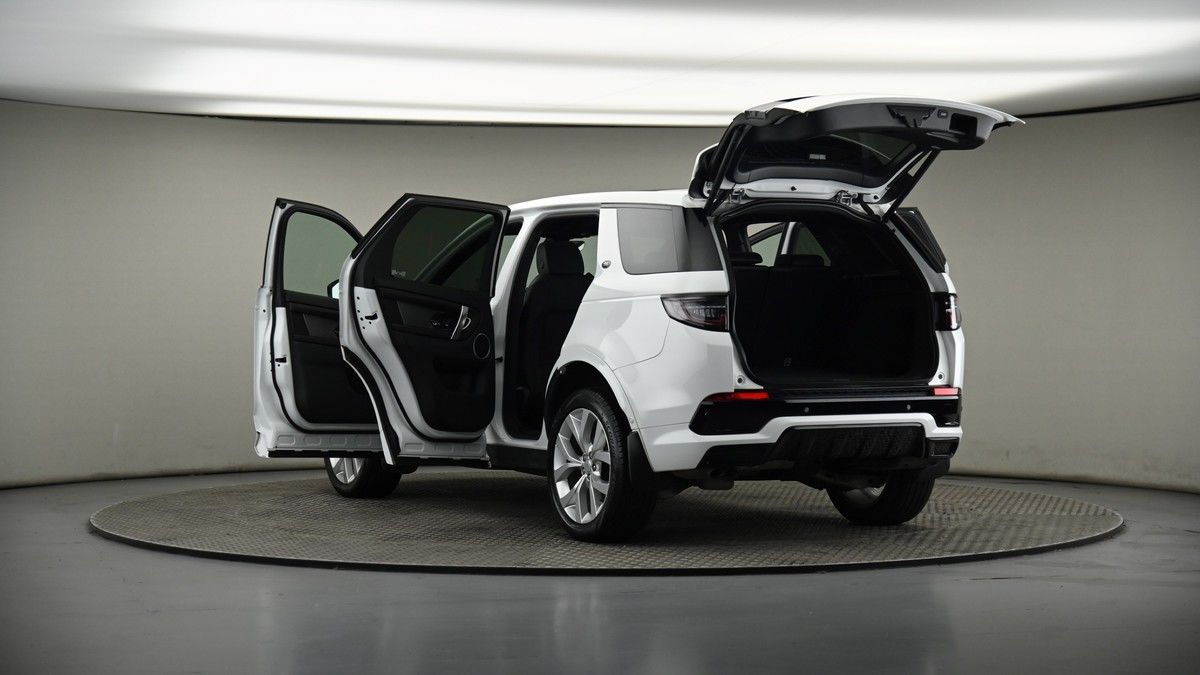 Land Rover Discovery Sport Image 8