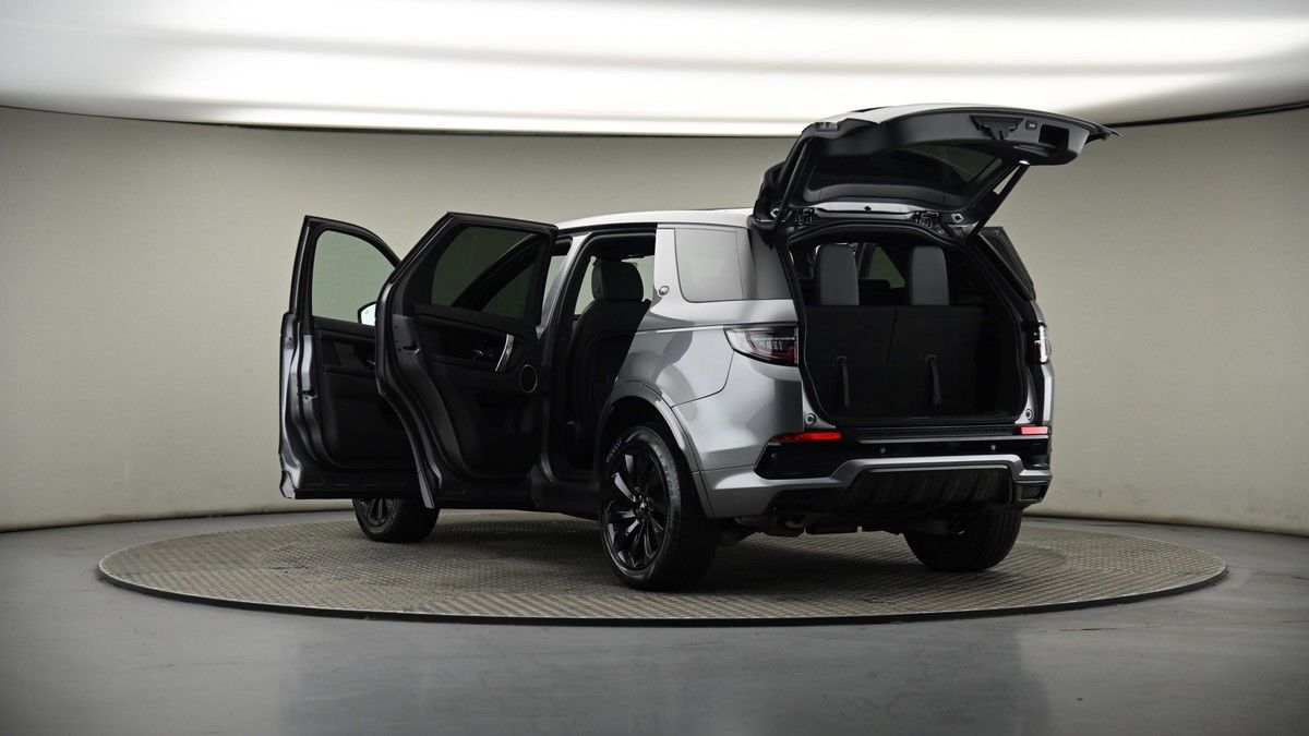 Land Rover Discovery Sport Image 8