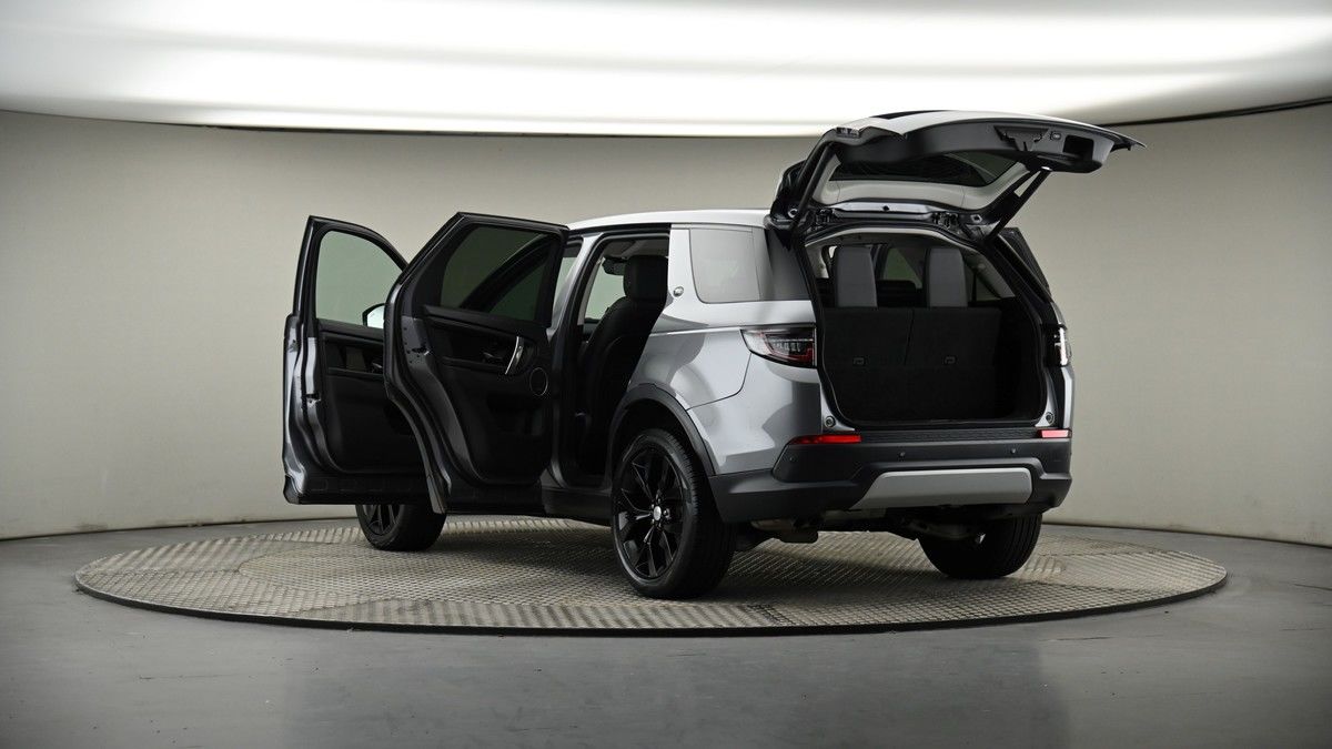 Land Rover Discovery Sport Image 15