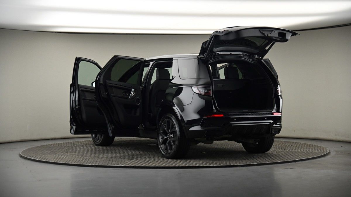 Land Rover Discovery Sport Image 8