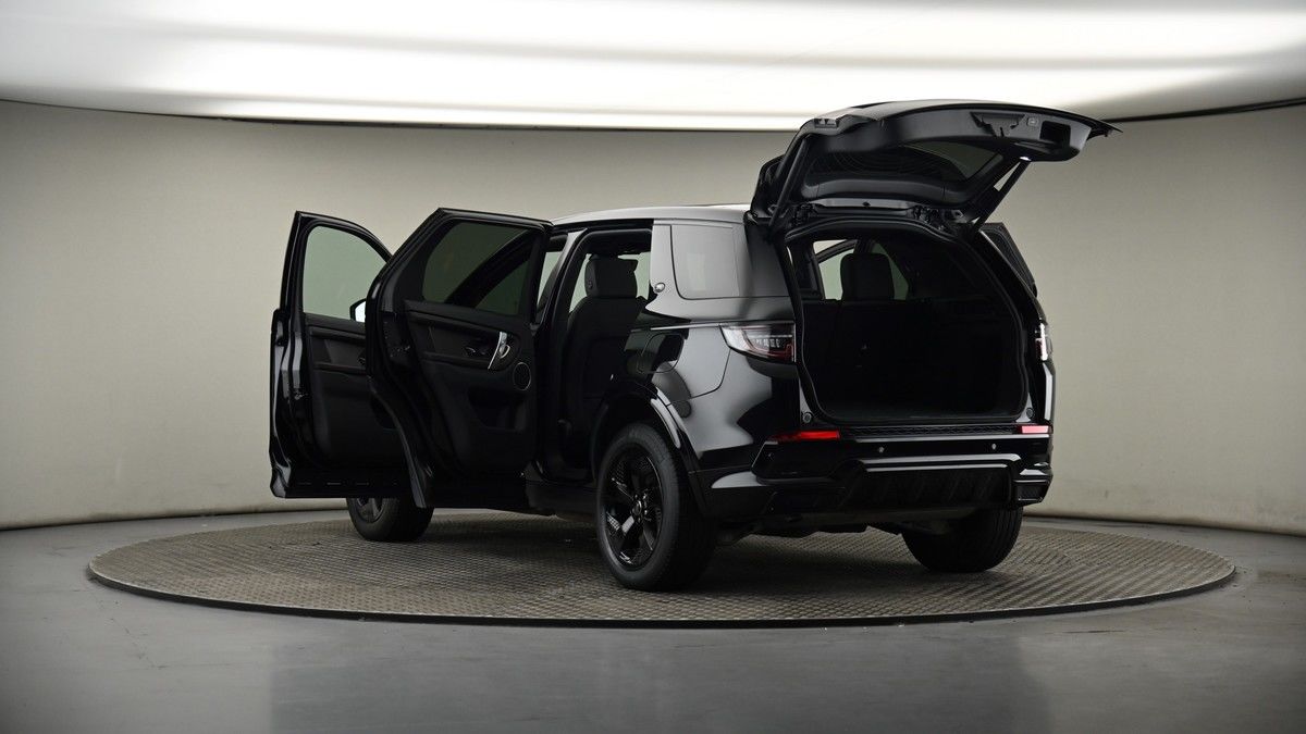 Land Rover Discovery Sport Image 8