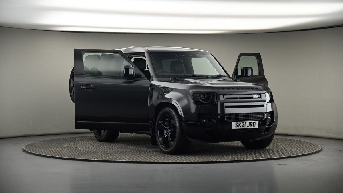 More views of Land Rover Defender 90