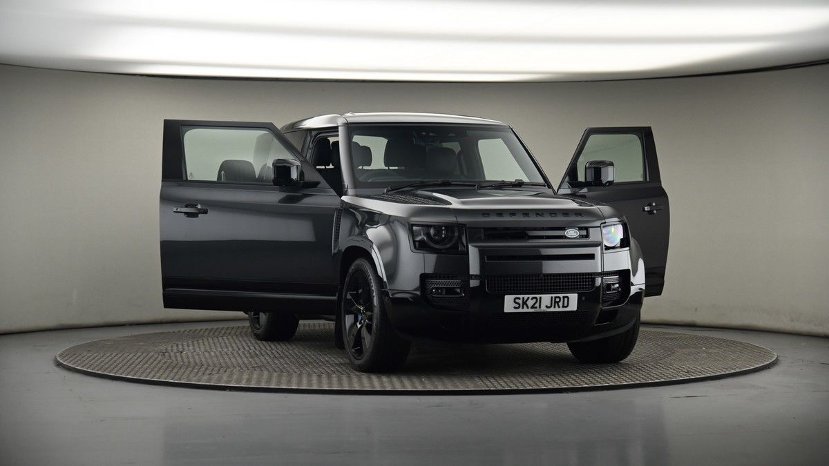 More views of Land Rover Defender 90