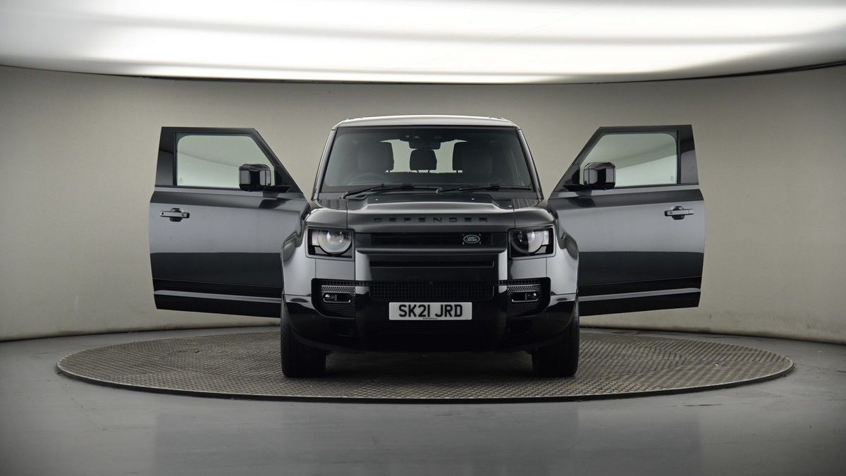 More views of Land Rover Defender 90