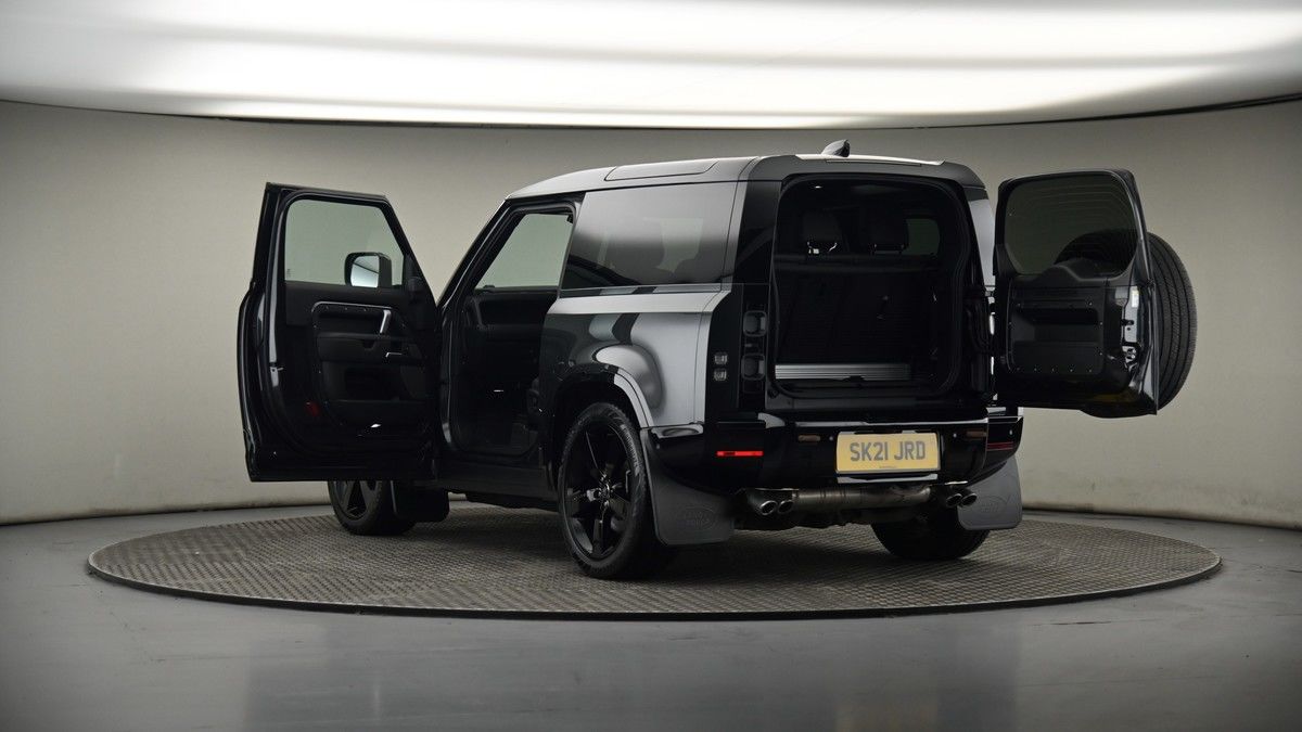 Land Rover Defender 90 Image 8