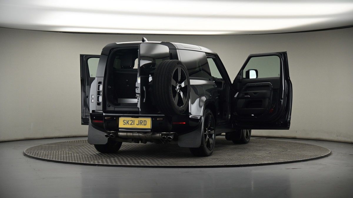 More views of Land Rover Defender 90