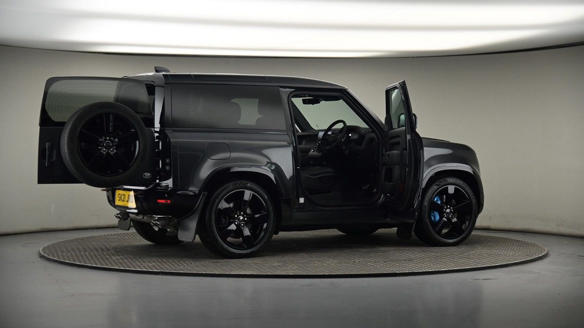 More views of Land Rover Defender 90