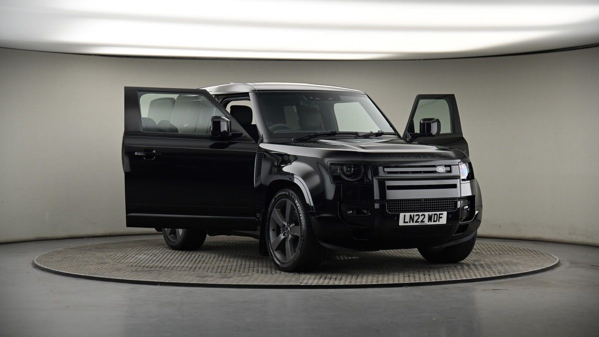 More views of Land Rover Defender 90