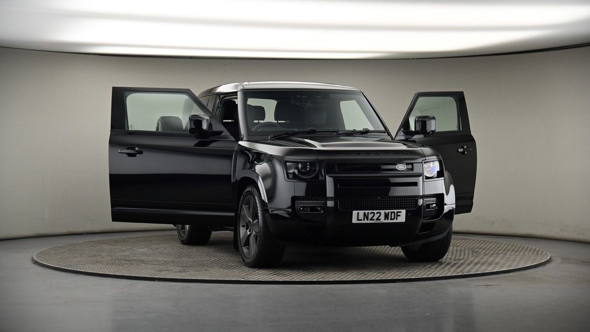 More views of Land Rover Defender 90