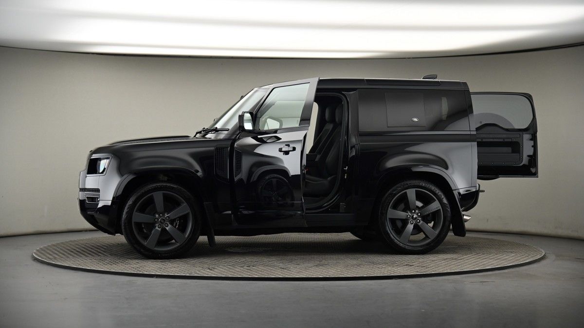 More views of Land Rover Defender 90