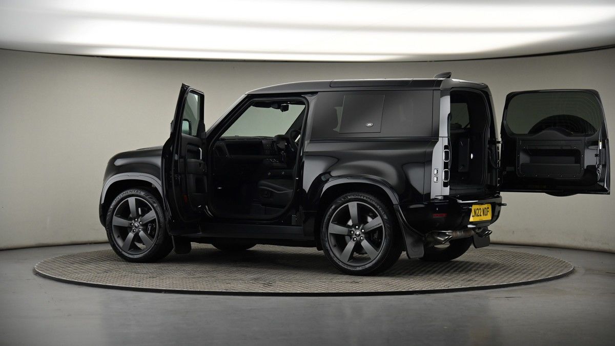 More views of Land Rover Defender 90