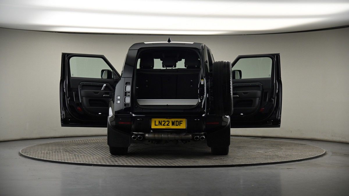 More views of Land Rover Defender 90