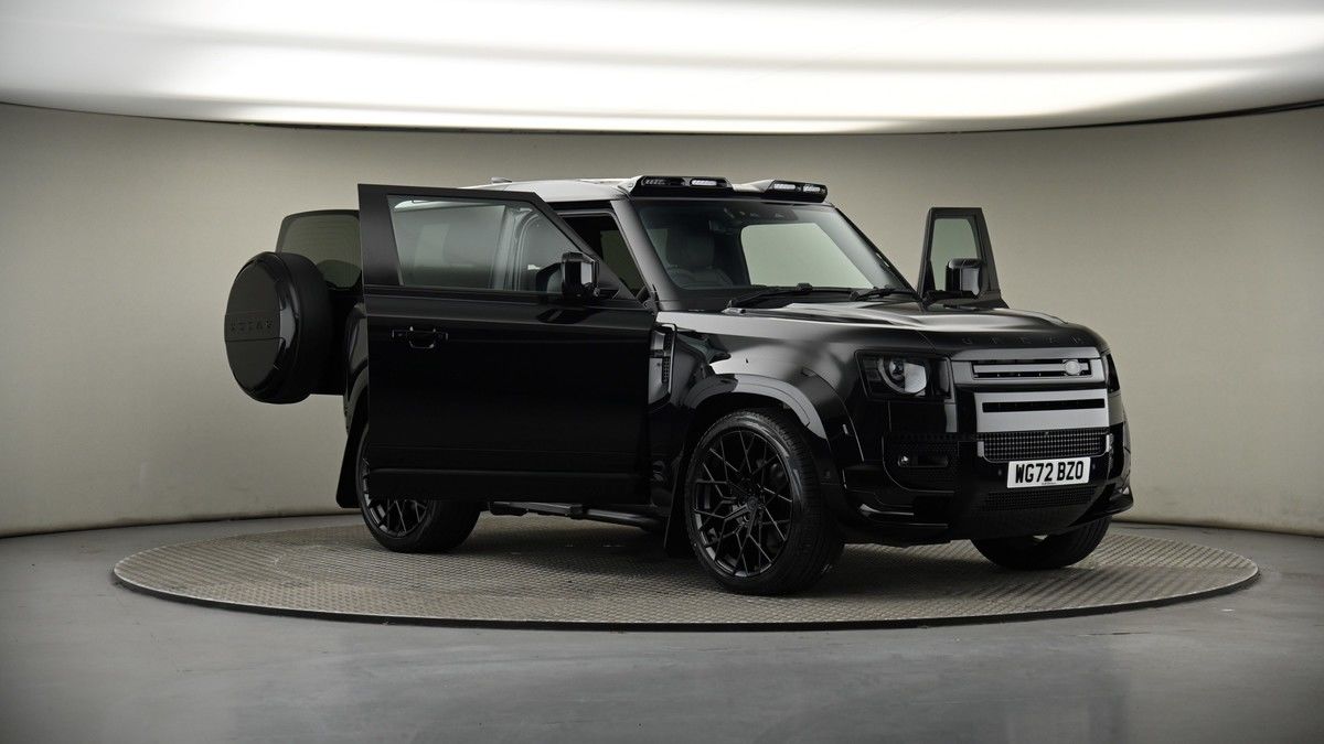 More views of Land Rover Defender 90