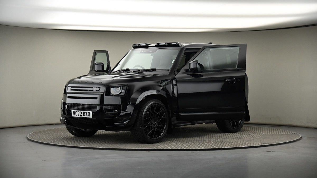 More views of Land Rover Defender 90