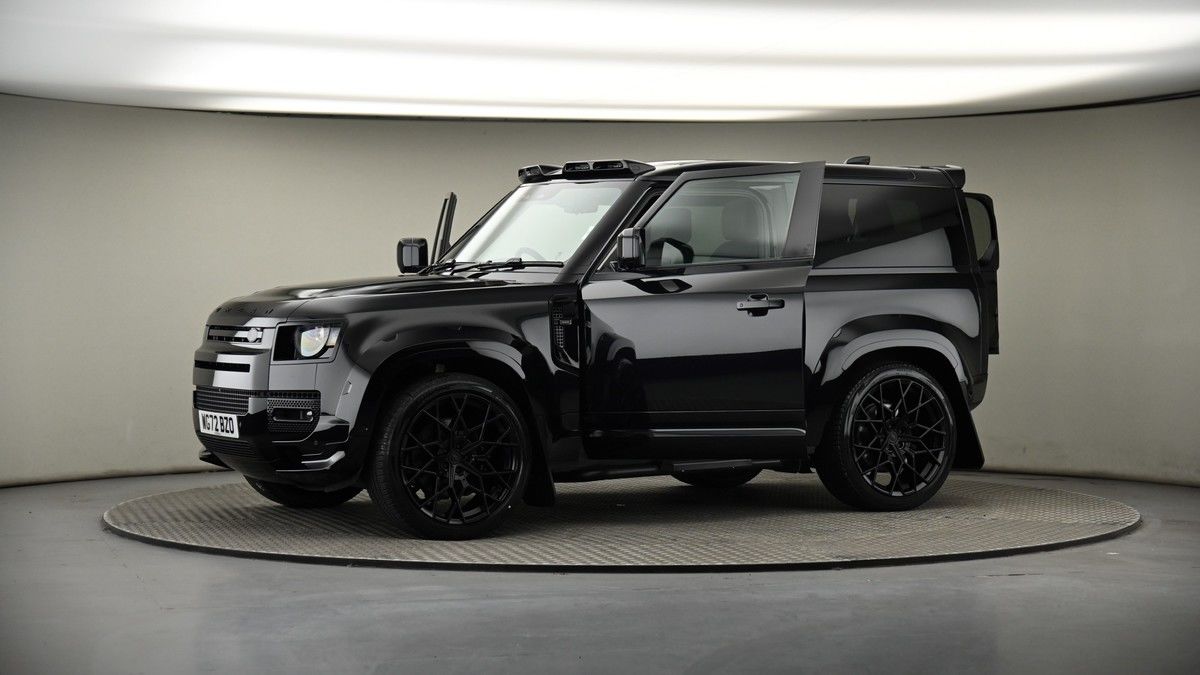 More views of Land Rover Defender 90