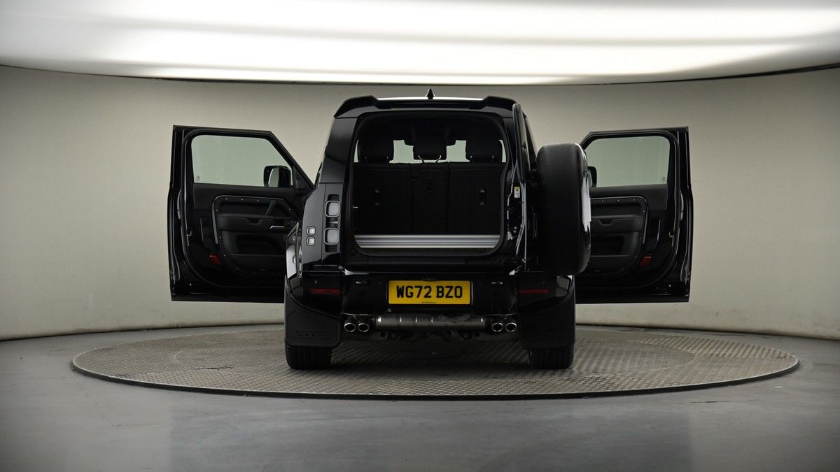 More views of Land Rover Defender 90