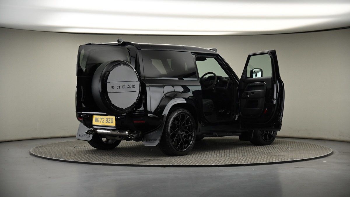 More views of Land Rover Defender 90