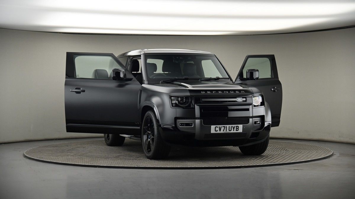 More views of Land Rover Defender 90