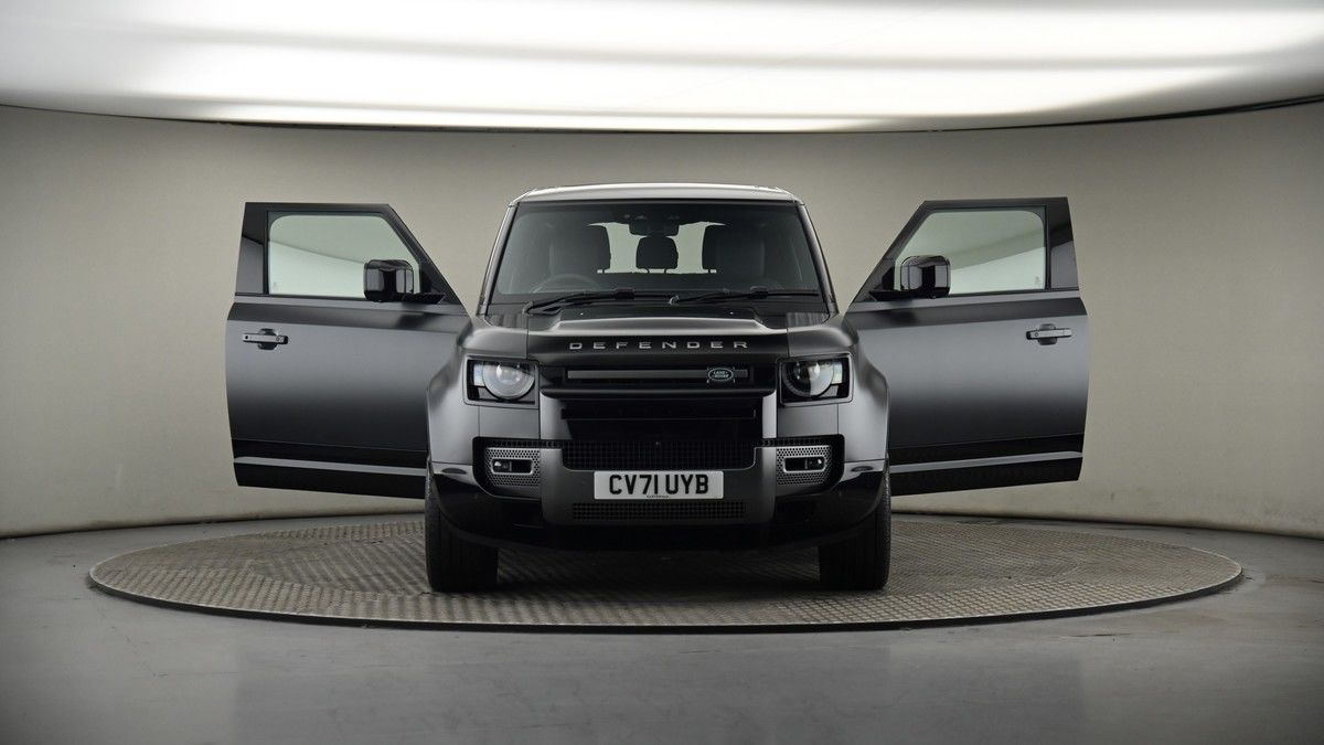 More views of Land Rover Defender 90