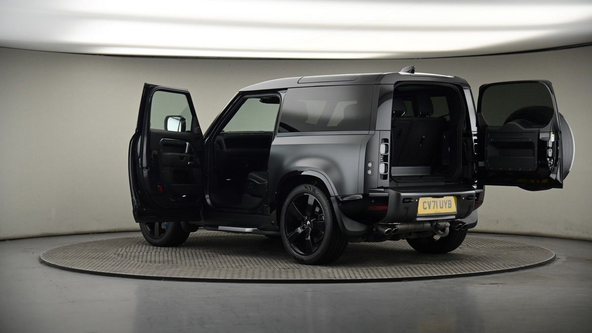 More views of Land Rover Defender 90