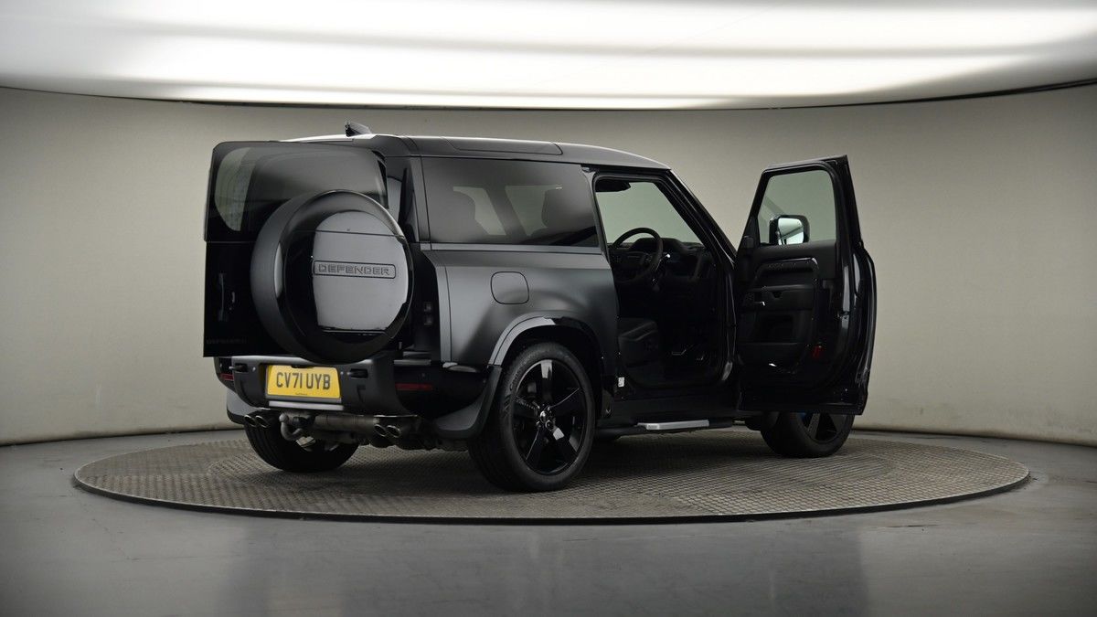 More views of Land Rover Defender 90