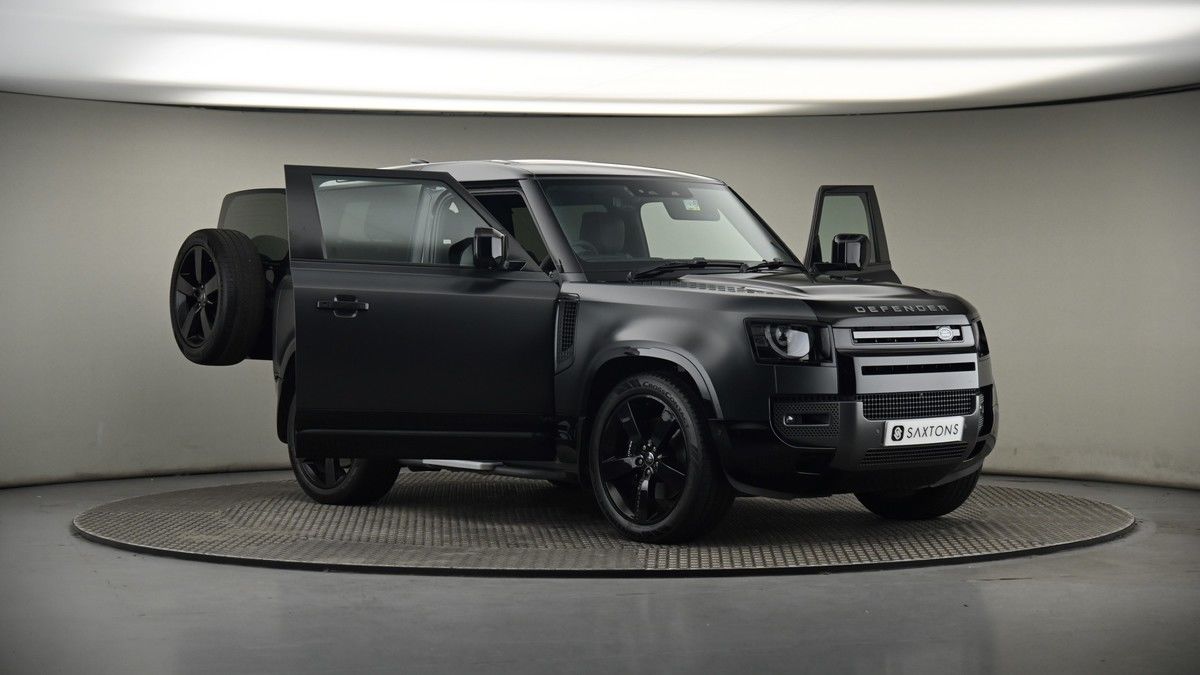 More views of Land Rover Defender 90