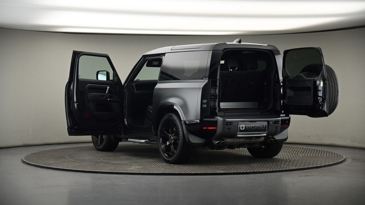 Land Rover Defender 90 Image 8
