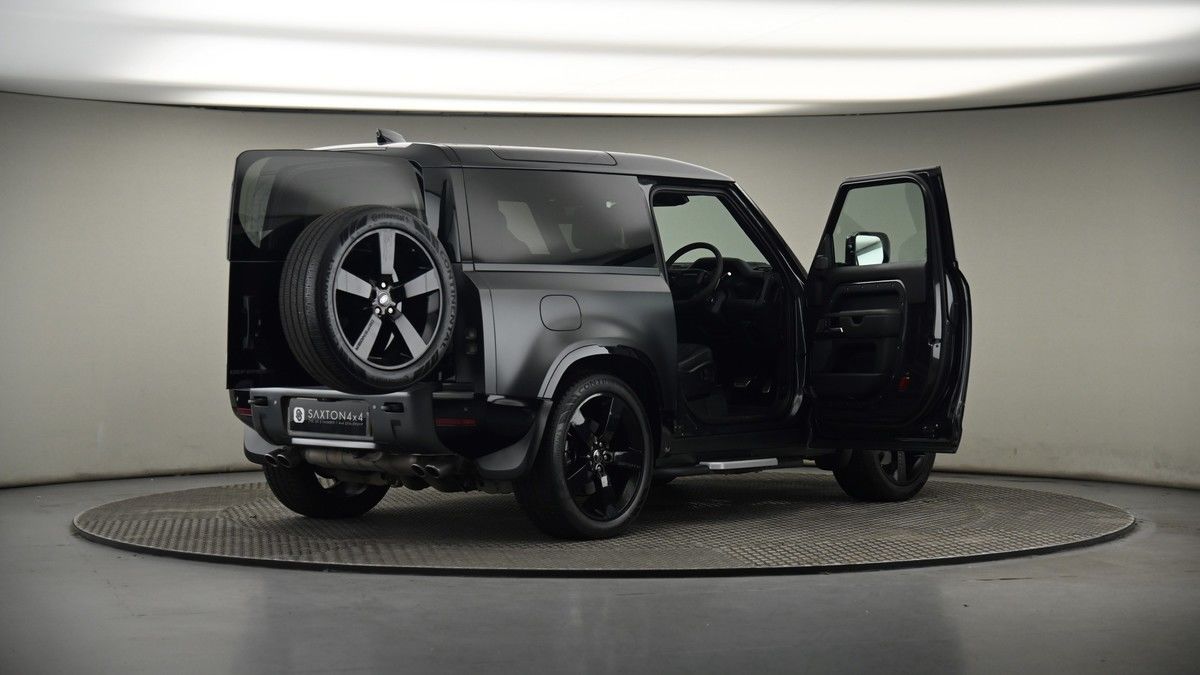 More views of Land Rover Defender 90