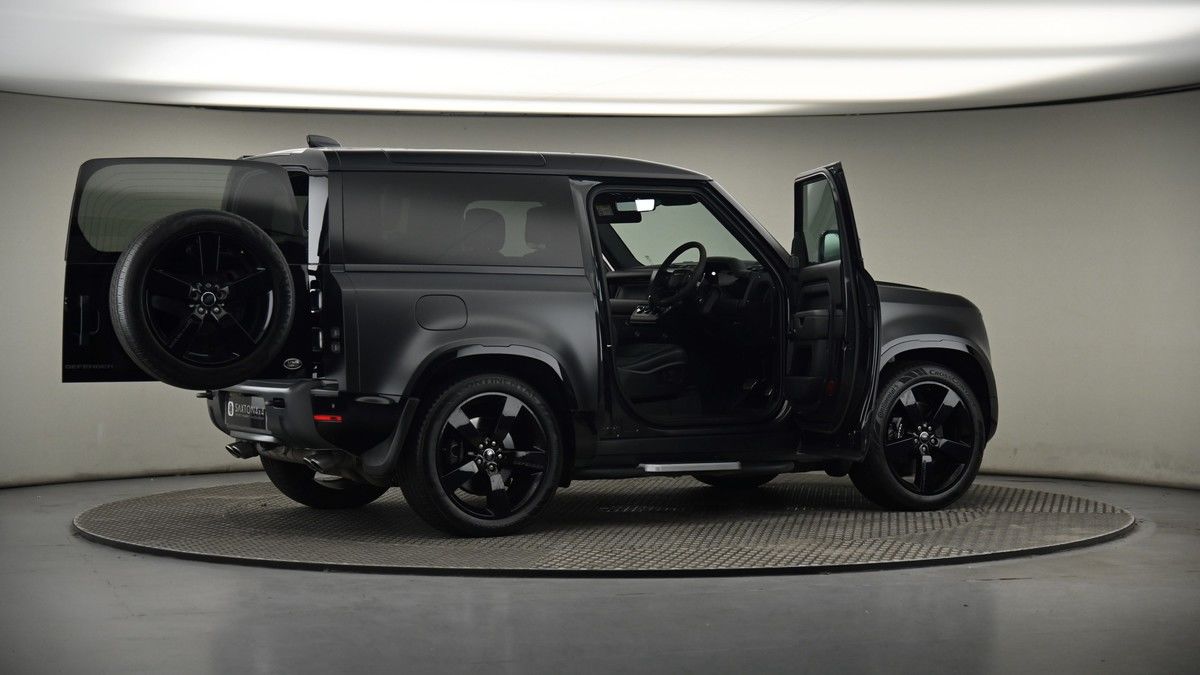 More views of Land Rover Defender 90