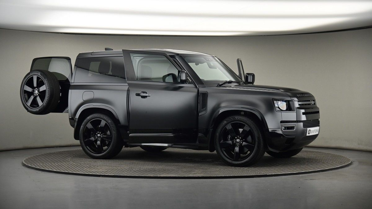 More views of Land Rover Defender 90